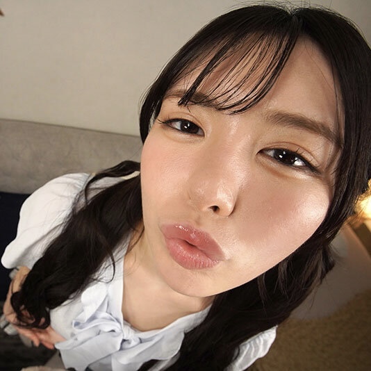 【VR】アルバイト先の黒島さんは酔うとキス魔に…お持ち帰りされた僕は終始イチャイチャ密着 キスして、フェラして、ハメて…朝までずっと俺得 黒島玲衣