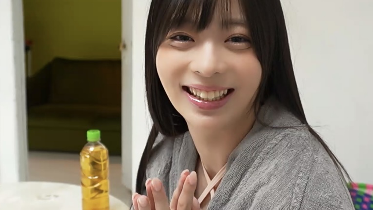 篠宮るい AV女優 グラビアアイドル かわいい エロい 笑顔