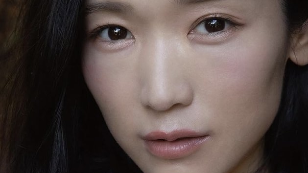小原徳子 濡れ場 キス 唇 エロい