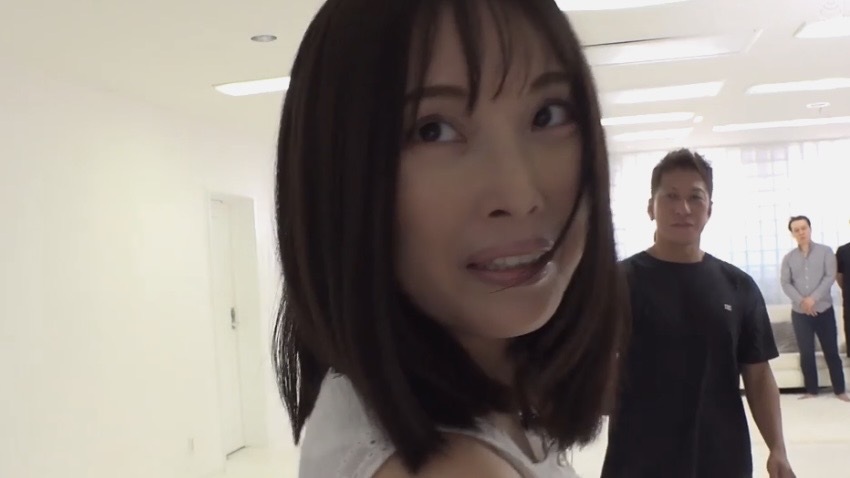 奥井美郷 AV女優 かわいい エロい 風俗 キスがうまい 人妻 熟女 乳首